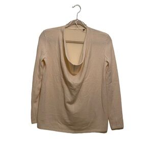 Saks Fifth Avenue Super cute Cream cashmere sweater. Size Xs